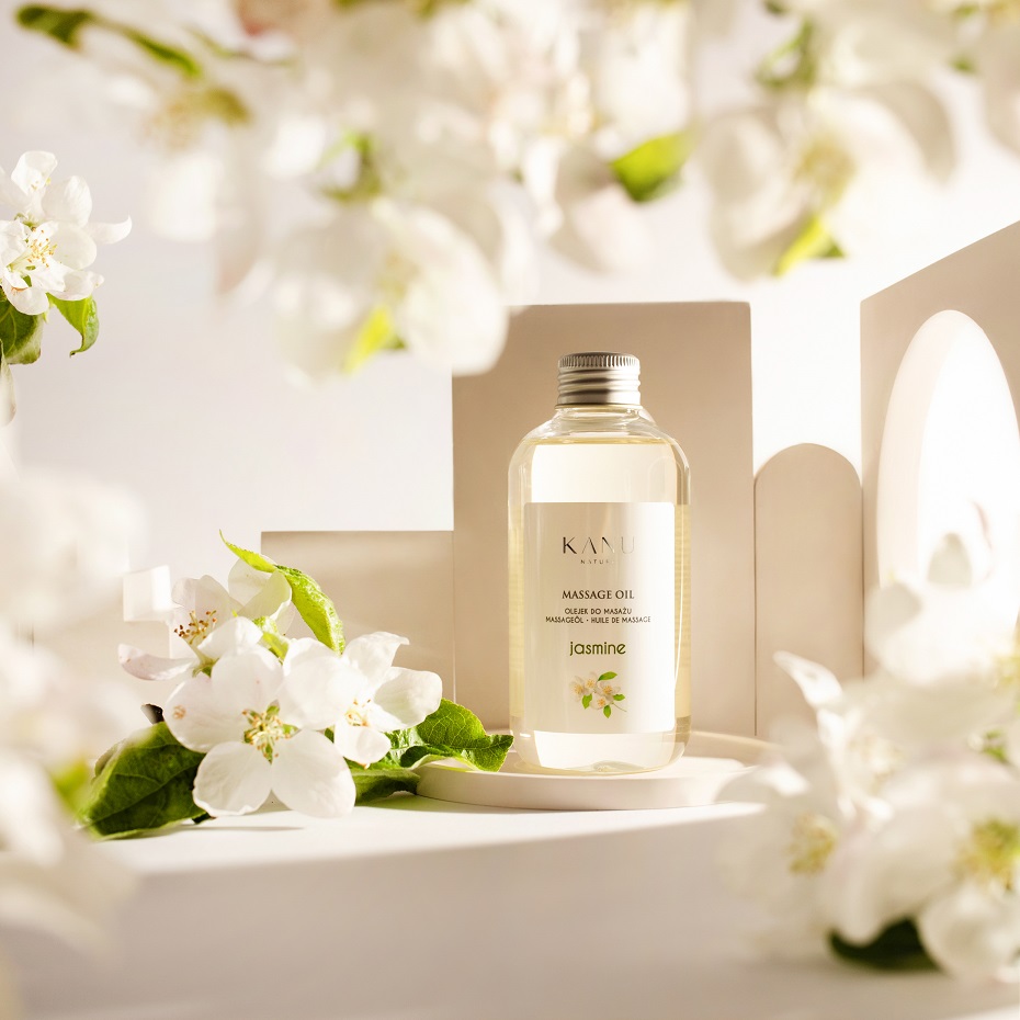 Kanu-Nature-olejek-do-masazu-massage-oil-jasmin-jasmine